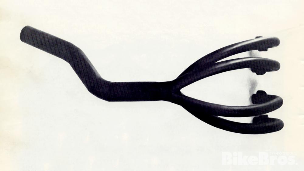 川崎Z900rs和复古摩托车的灵魂竟然是黑色排气管？