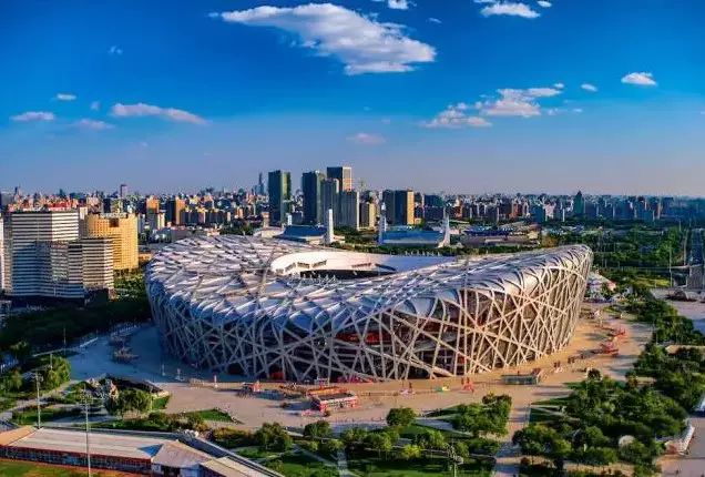 厉害了！国内拥有校区最多大学之一，坐拥8大校区，而且遍布整个市区！