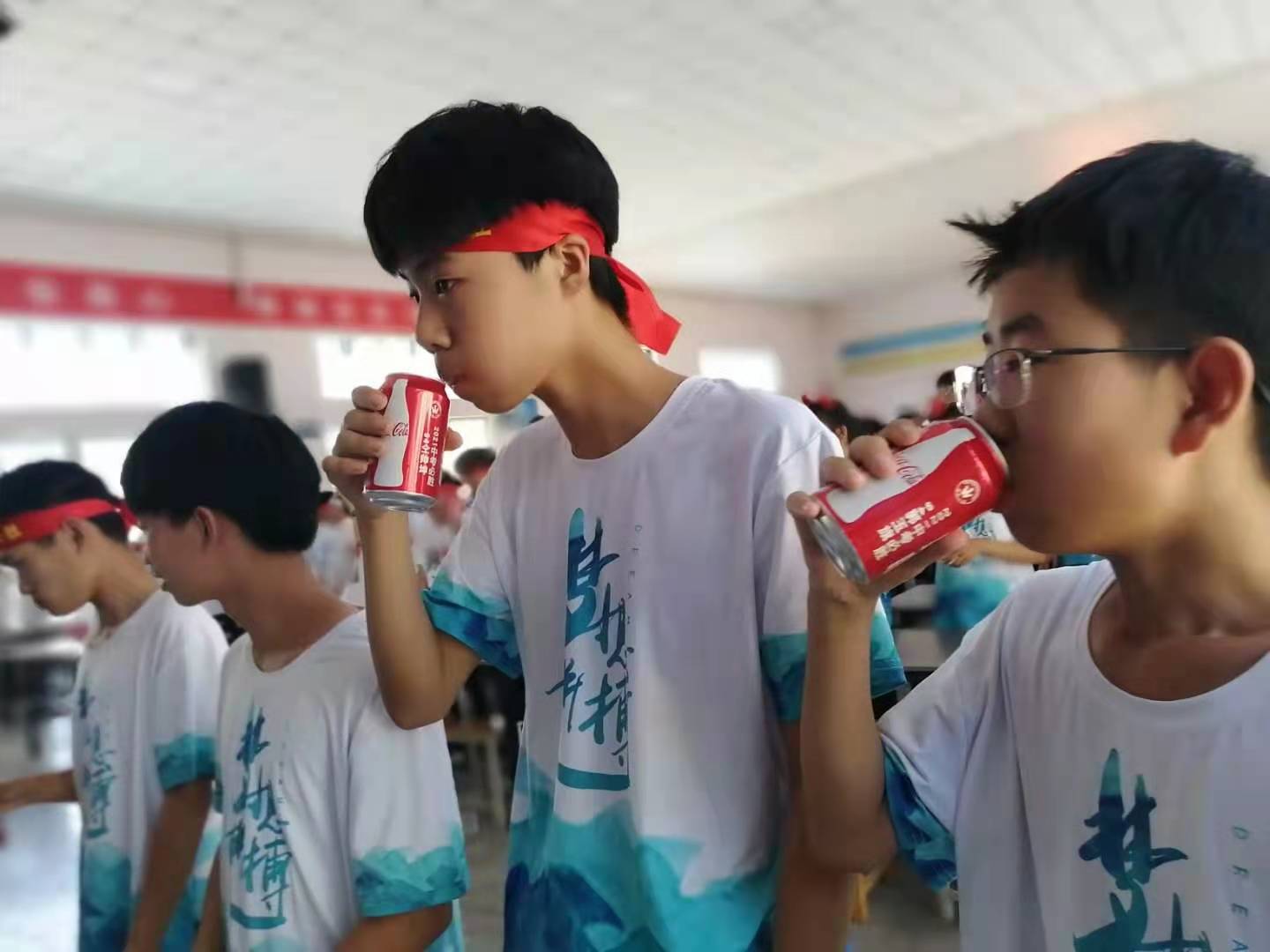 辅导班助力学生全面提升，专业师资精准教学，高效提分赢得家长信赖
