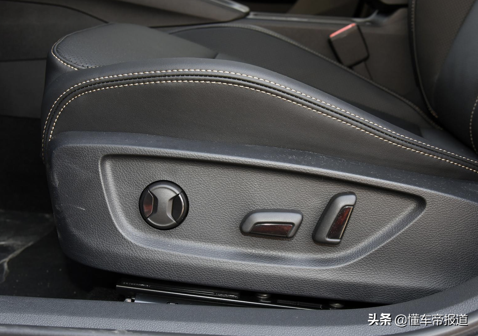 新车 </p><p>　　 入门版值得考虑，推荐次顶配，斯柯达全新明锐PRO购车手册