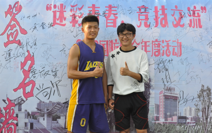 大学生的“洗头式”社交，令不少家长不能理解，学生却深有同感