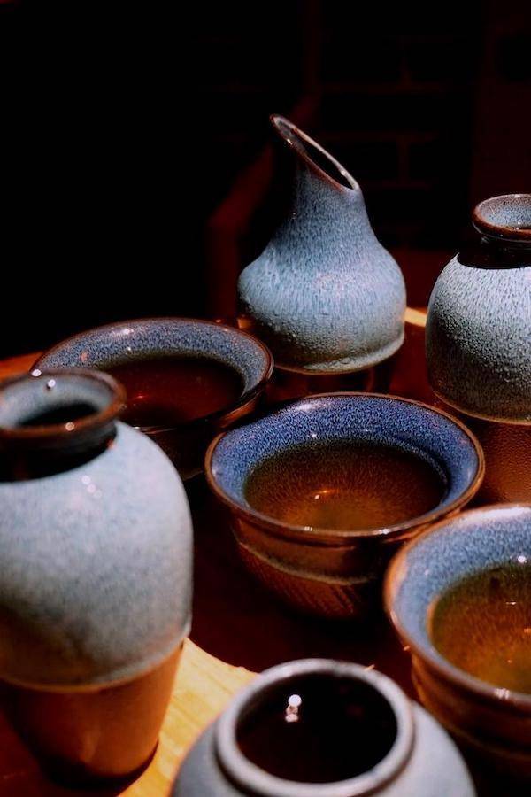 圣贤寂寞，饮者留名，3首诗词写尽微醺美好，周末出去喝两杯？