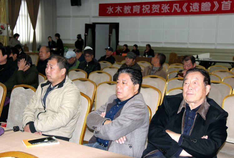 刘顺虎：远瞻红日染秋色 近看墨翁画腊梅