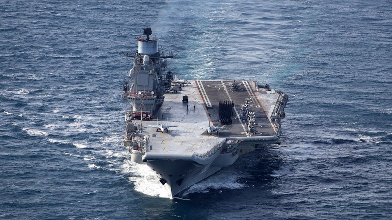 鲜明对比,同样是苏联时期建造的大型航母,为何命运截然不同