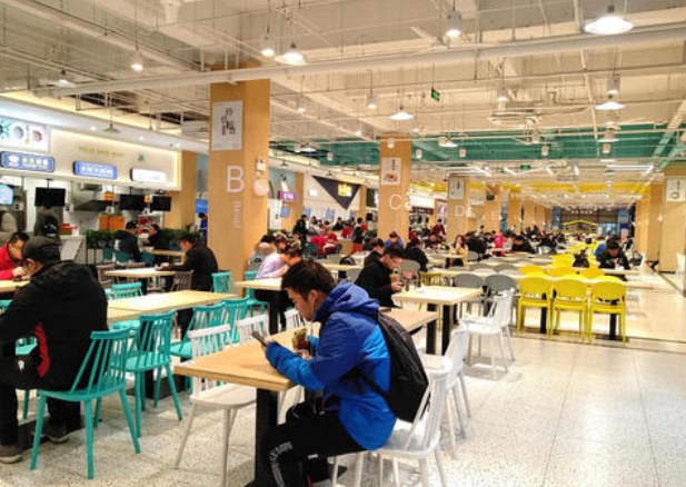 本省读大学VS外省读大学，如何选择？毕业才发现差距不是一星半点