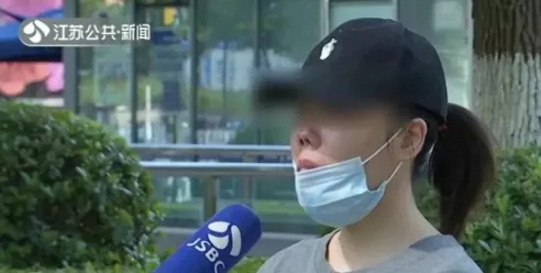 女主播花2万多做“隆鼻”,整完鼻子变4个洞