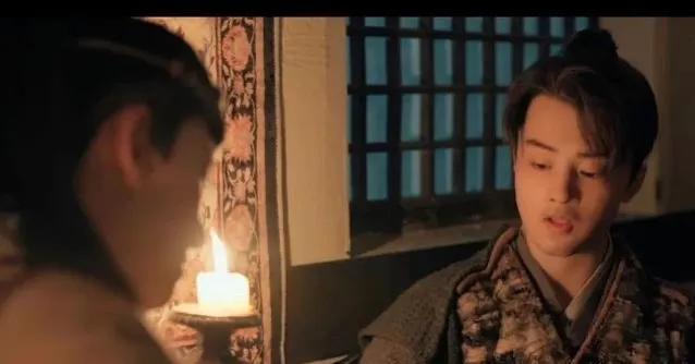 别以为贴个胡子就是女扮男装，这6位女星的男装太帅，真不糊弄人