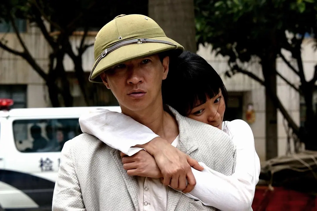 《红河》:按摩女恋上昔日知名红角儿,揭开人性隐藏最深的部分