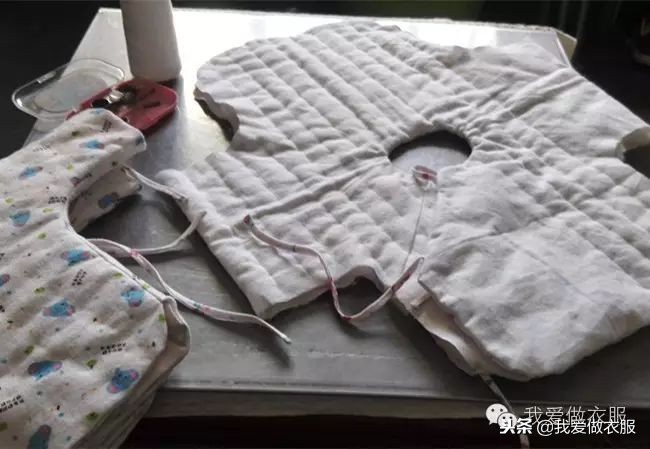 手工制作纯棉婴儿服教程，用暖暖的棉花做的衣服宝宝穿着就是舒服