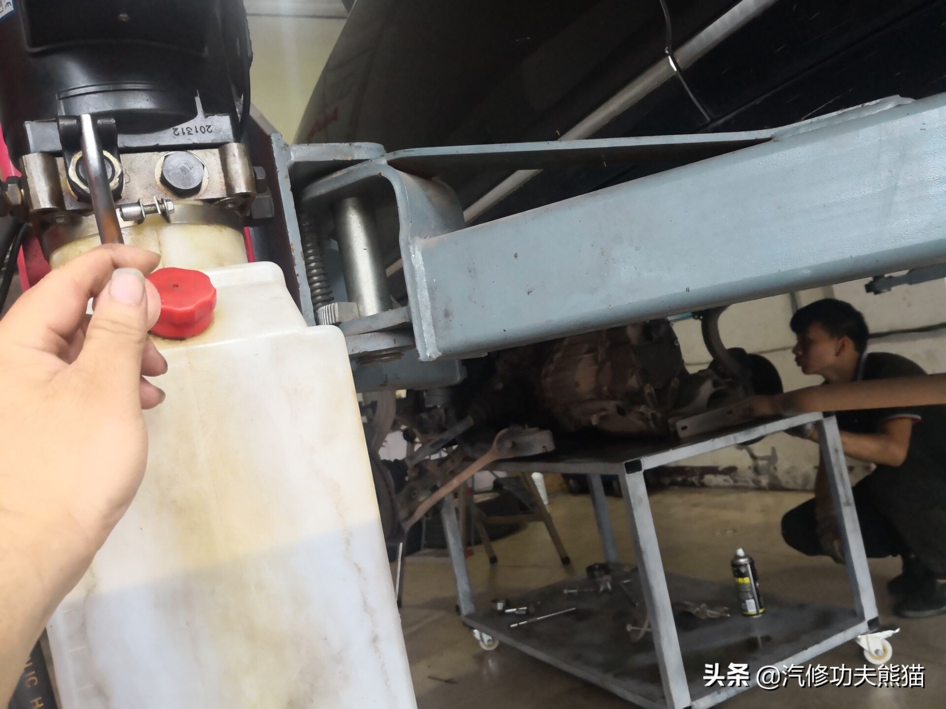 十年奥迪老A6L2.0严重烧机油彻底修复，老骥伏枥志在千里