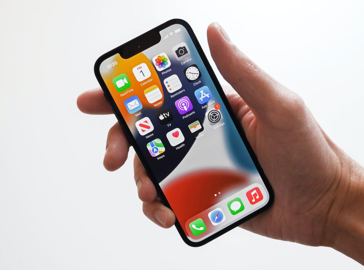 苹果发布iOS 15.1.1系统更新，修复通话质量下降的问题