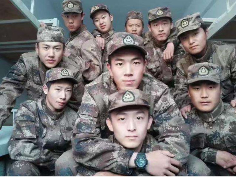 本科当兵和专科当兵有什么区别？将影响未来晋升，学生要提前了解