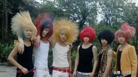 「岛叔说」同学，你的发型违规了