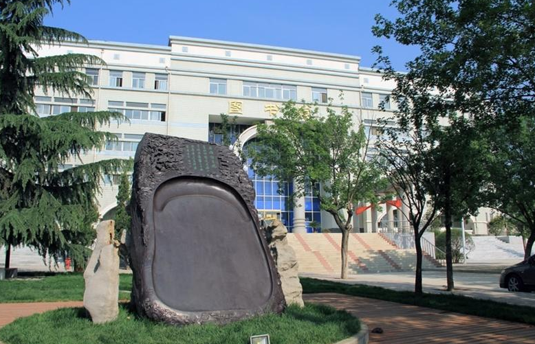 山东这所普通本科大学，知名度并不高，但毕业生多数成为公务员