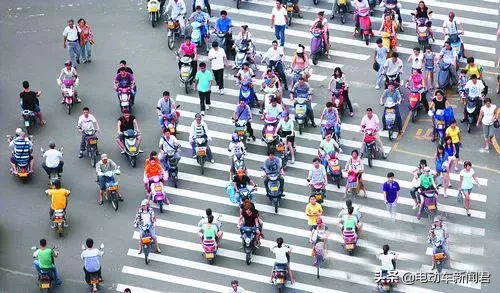 电动车维修保养全攻略：日常维护技巧与故障排除详解