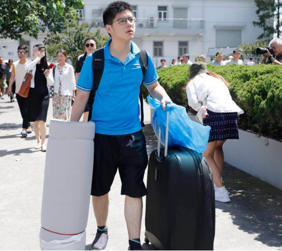 大学录取通知书的编号暗藏玄机，个人信息全在里面，要注意保管好