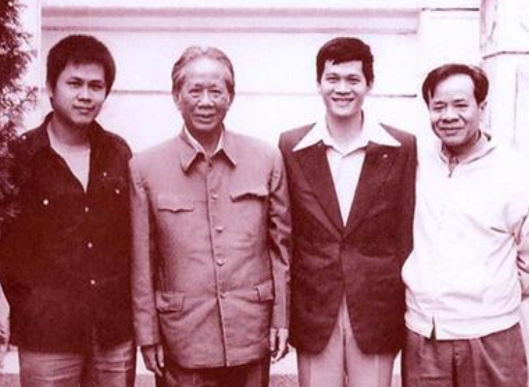 越南“挑衅恩师”终自食恶果，亲华元首长征继任，再次效仿中国