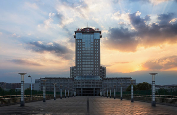 江苏省高校大洗牌，南京航空进步明显，南京双子星实至名归