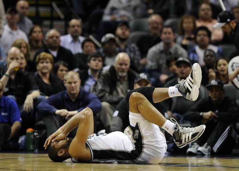 nba哪些运动员没了半月板(NBA这三名球员很早就没了半月板，照样成巨星！)