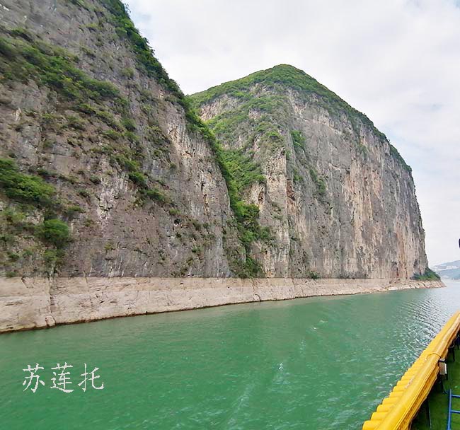 从万州到宜昌乘船长江三峡行