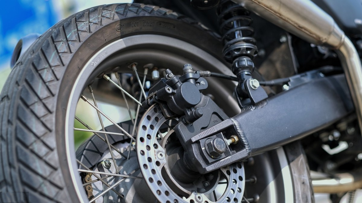 电动车轮胎如何区分好坏？老师傅教你4招，不再选错！