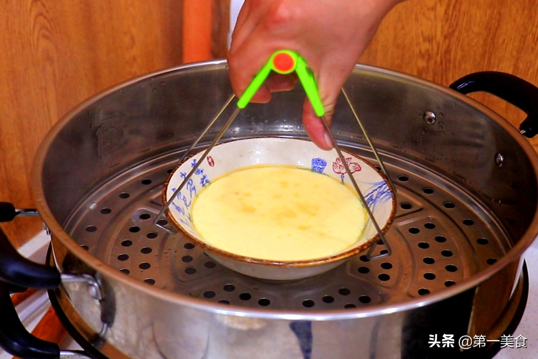 簡易版牛奶布丁,簡易版牛奶布丁不用蒸