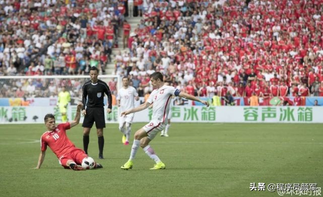 西甲为什么中文广告(欧洲杯赛场上为什么到处都是中文广告？)