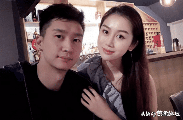 杨鸣前女友(cba颜值天花板杨鸣的"快意情史",两任女友都是豪门)