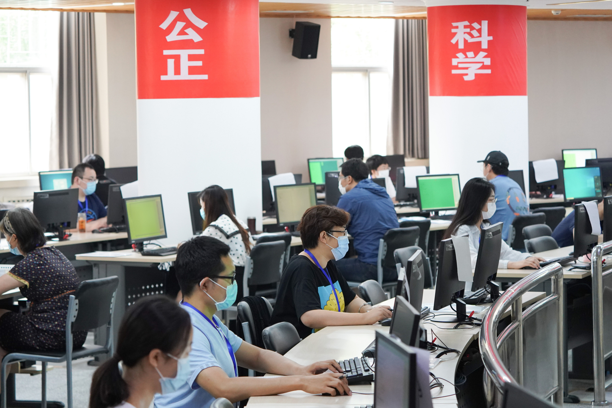 北京高招普通本科录取控制分数线436分，明年高考英语增加口语考