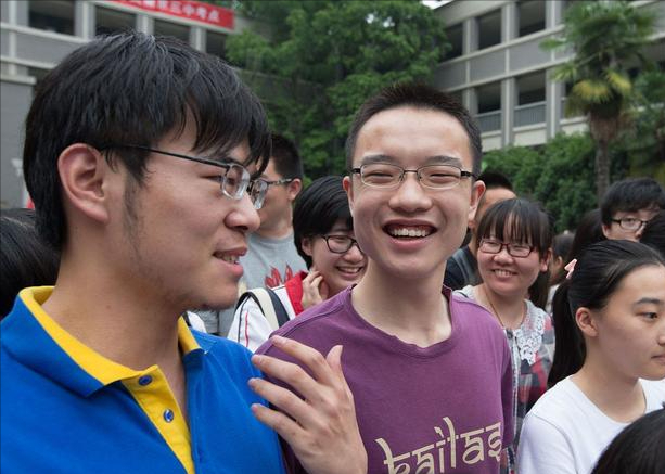 北京考生称高考数学难的“离谱”，专家反驳：难度与去年保持一致