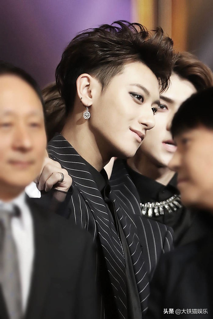 m型嘴唇的男人面相_达一风水网