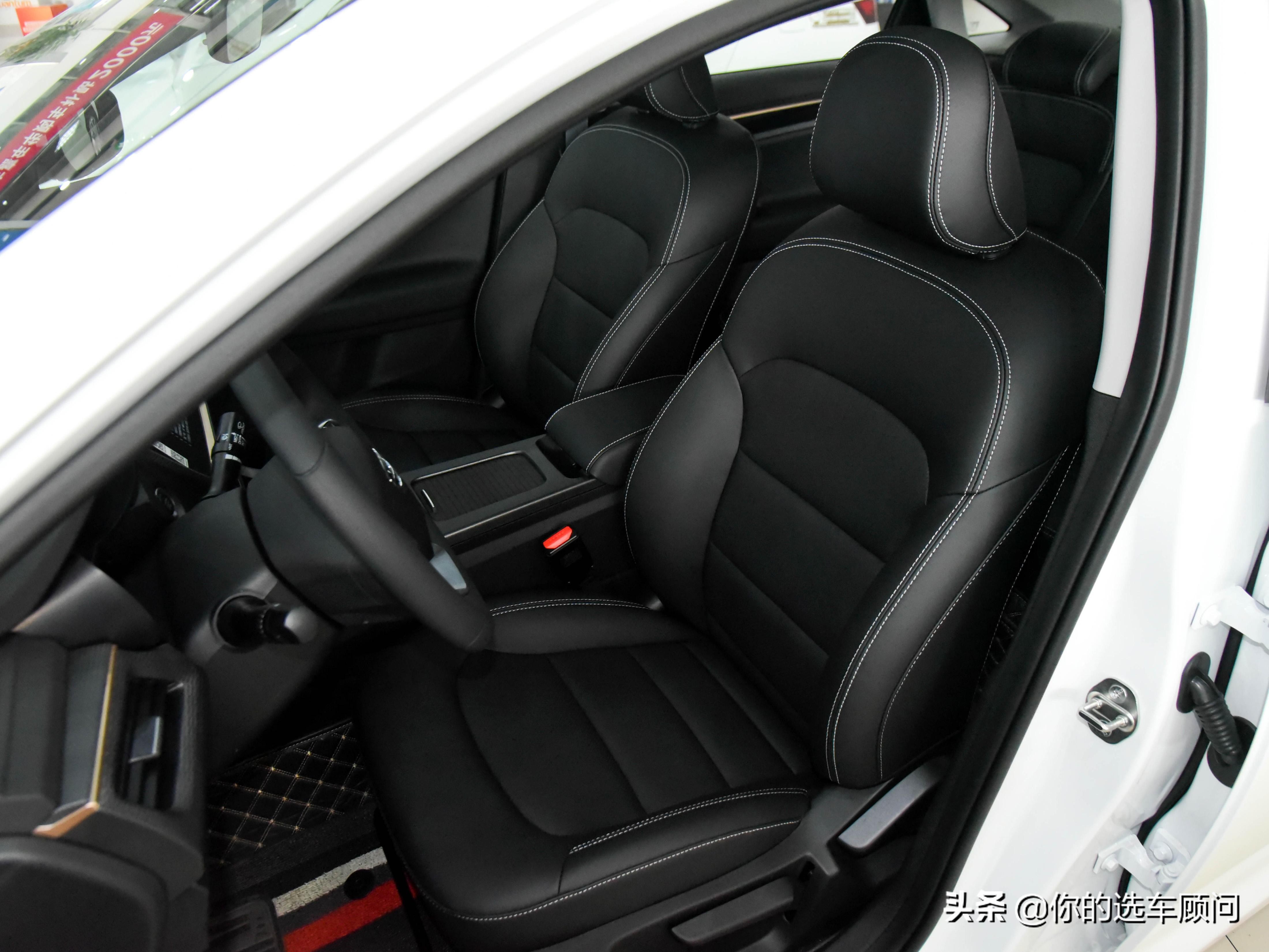 比轩逸长出94mm，起售价却便宜2.2万，实拍吉利帝豪GL