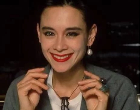 结语1992年那1月,周天娜离世,终年41岁.