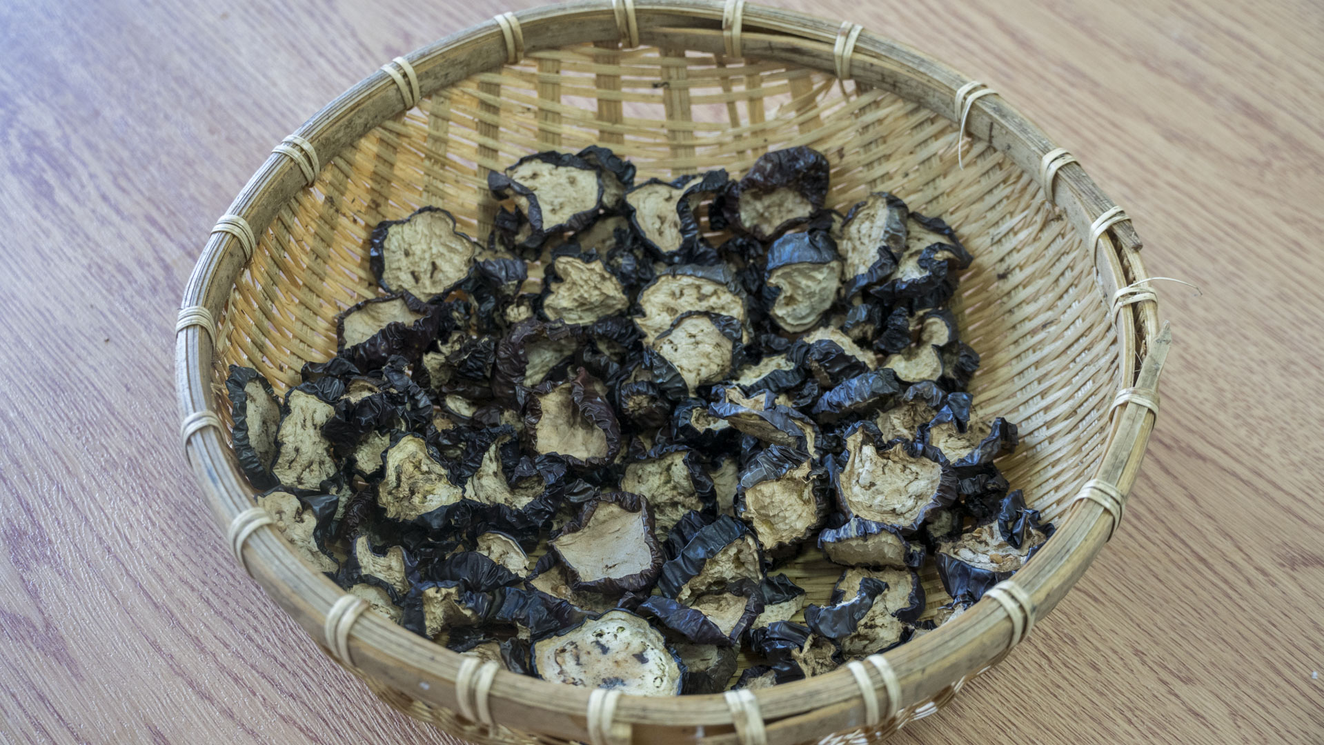 这10种蔬菜晒干后，比新鲜的还好吃！风味独特，生吃炖肉都好吃