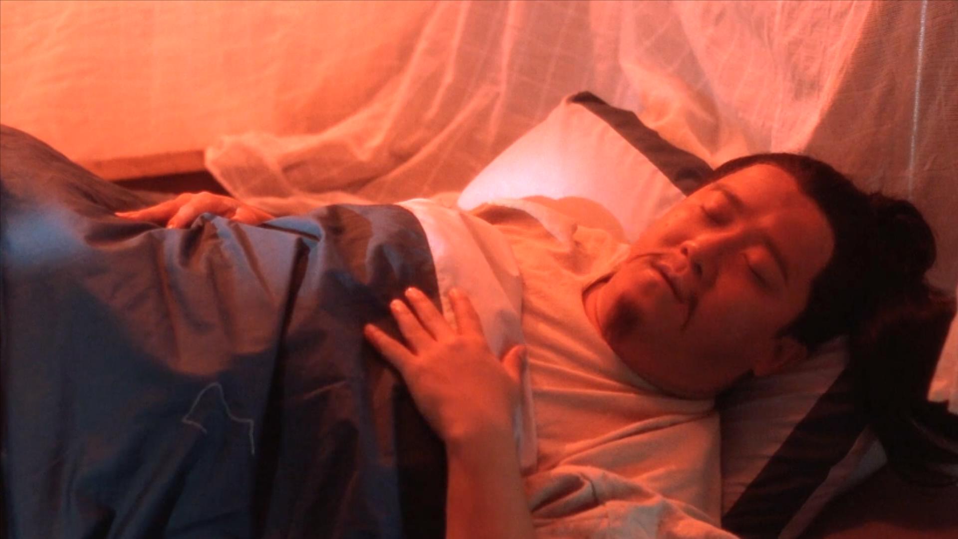 32年前，王祖贤大尺度出演潘金莲，曾志伟的武大郎更是形象贴切