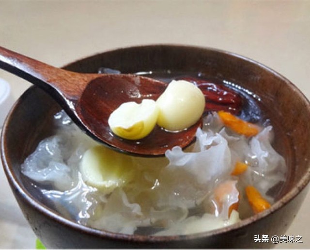银耳糖水的做法大全（揭秘银耳糖水浓稠香甜的秘诀）