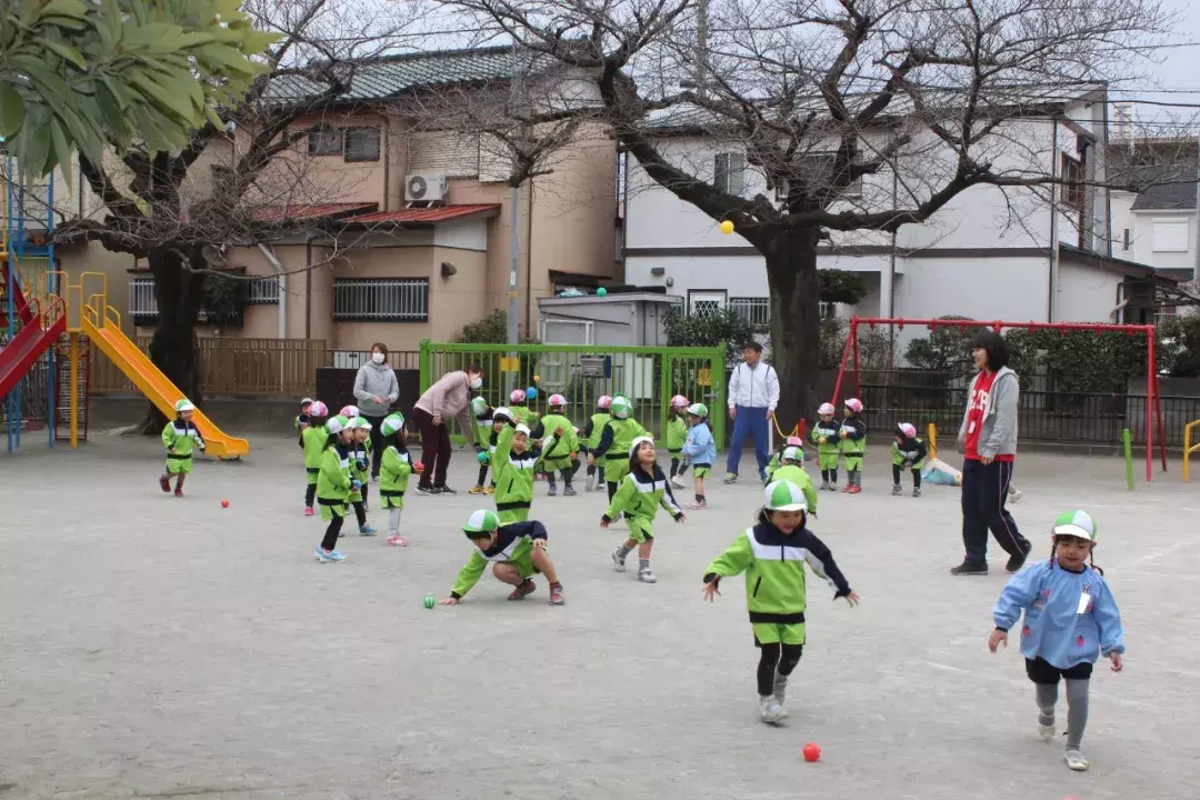 看了日本幼儿园的安全教育，才发现我们已经输在起跑线上