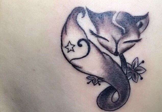 女生纹一只"狐狸"的纹身想表达什么呢?终于找到答案了!