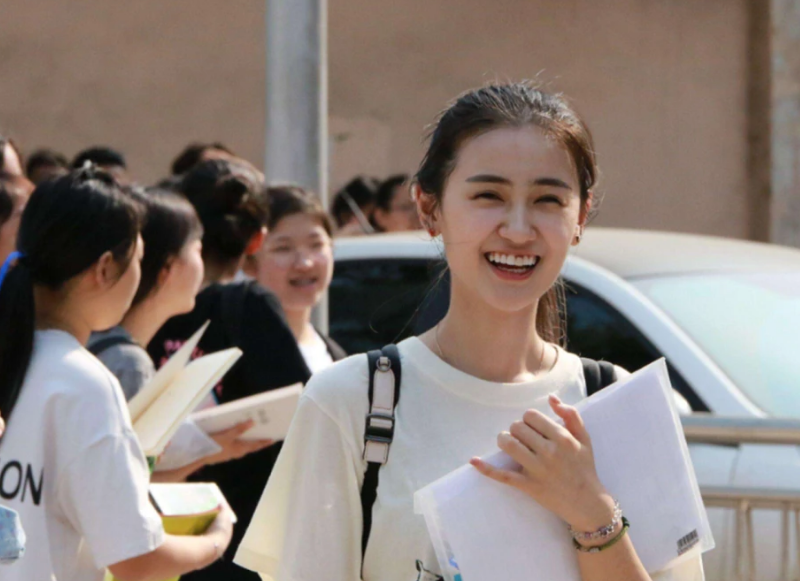 考生412分意外被厦门大学录取，得知专业后，坚决不去学校报到