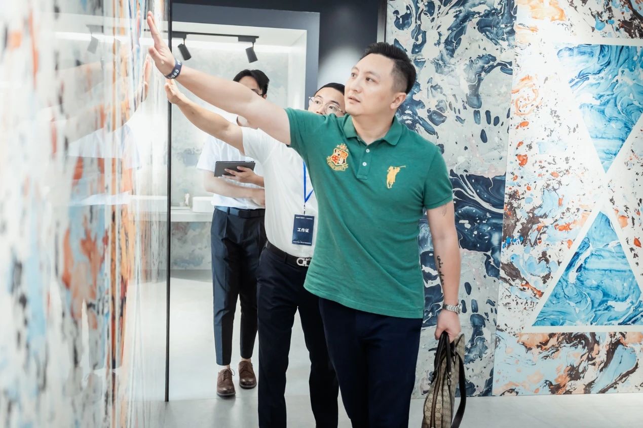 IMOLA携手CEDIT </p><p>　　 顶级瓷砖品牌入驻无锡江阴，共鉴美学空间
