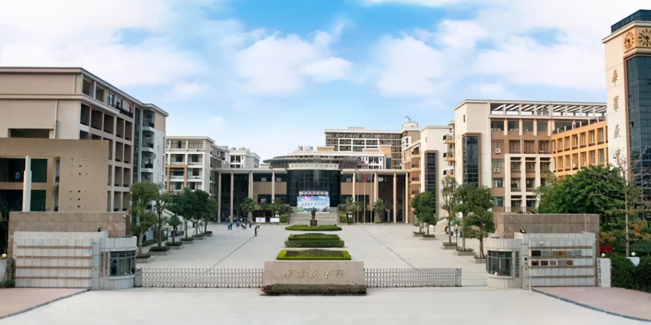 广东惠州这四所重点高中，教学设备先进，学校环境宜人