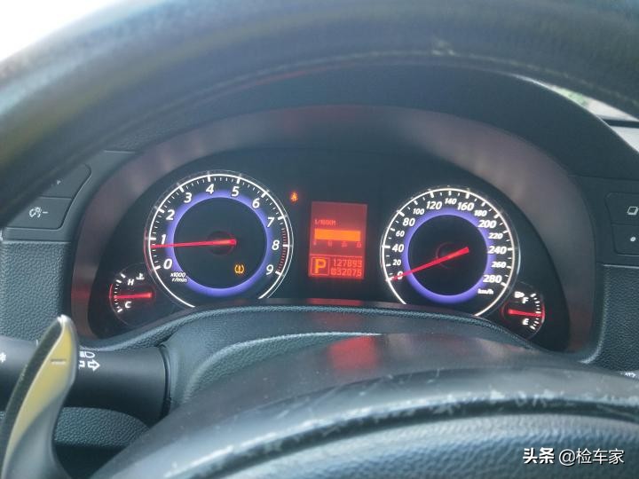 10万买台十一年的英菲尼迪G37值得吗？网友：买发动机送车