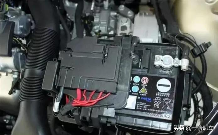汽車更換電瓶有幾點很重要，可不要大意了，修理工來告訴你