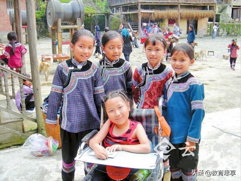 云南轮椅女孩的求学梦：高考607分进四川外国语大学，她赢了命运