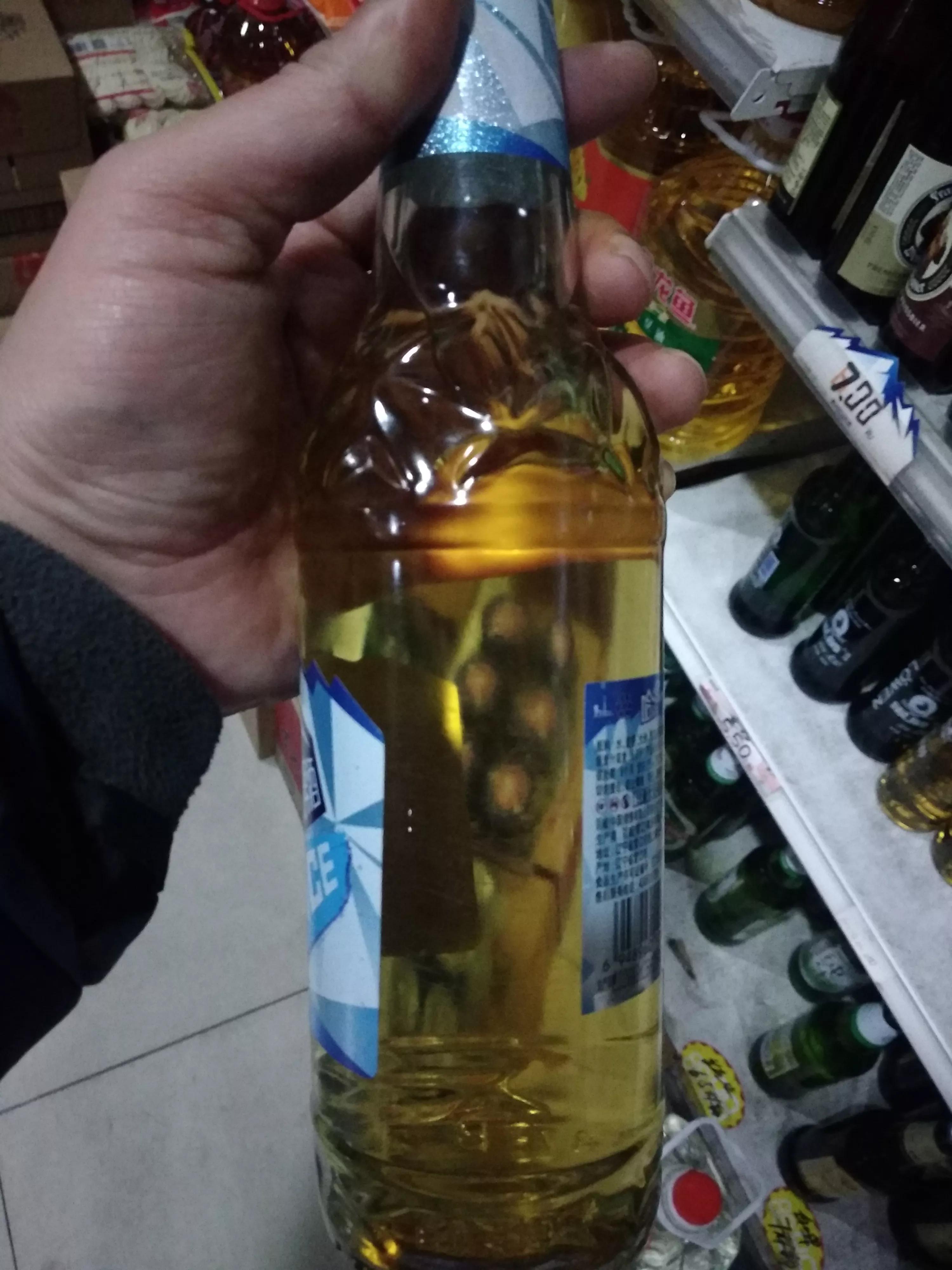 过年买啤酒:除了黄色啤酒，白啤、黑啤和干啤，酒劲不一样别选错