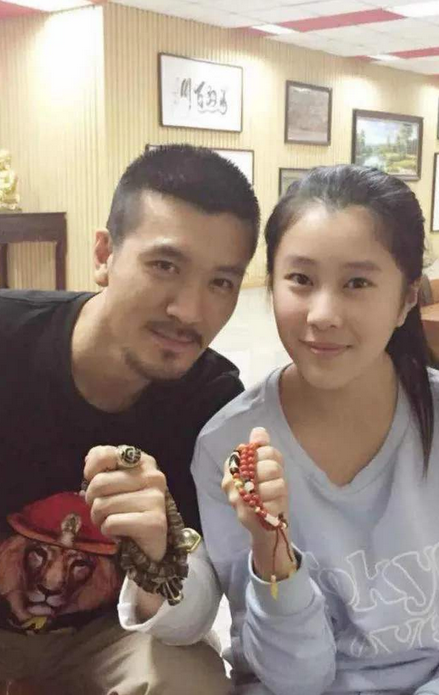 杨子和前妻女儿近照曝光杨子与前妻的照片