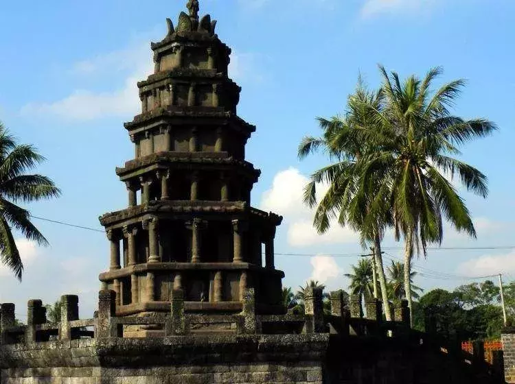 "南海第一塔"迎旺塔的"扶正"之路