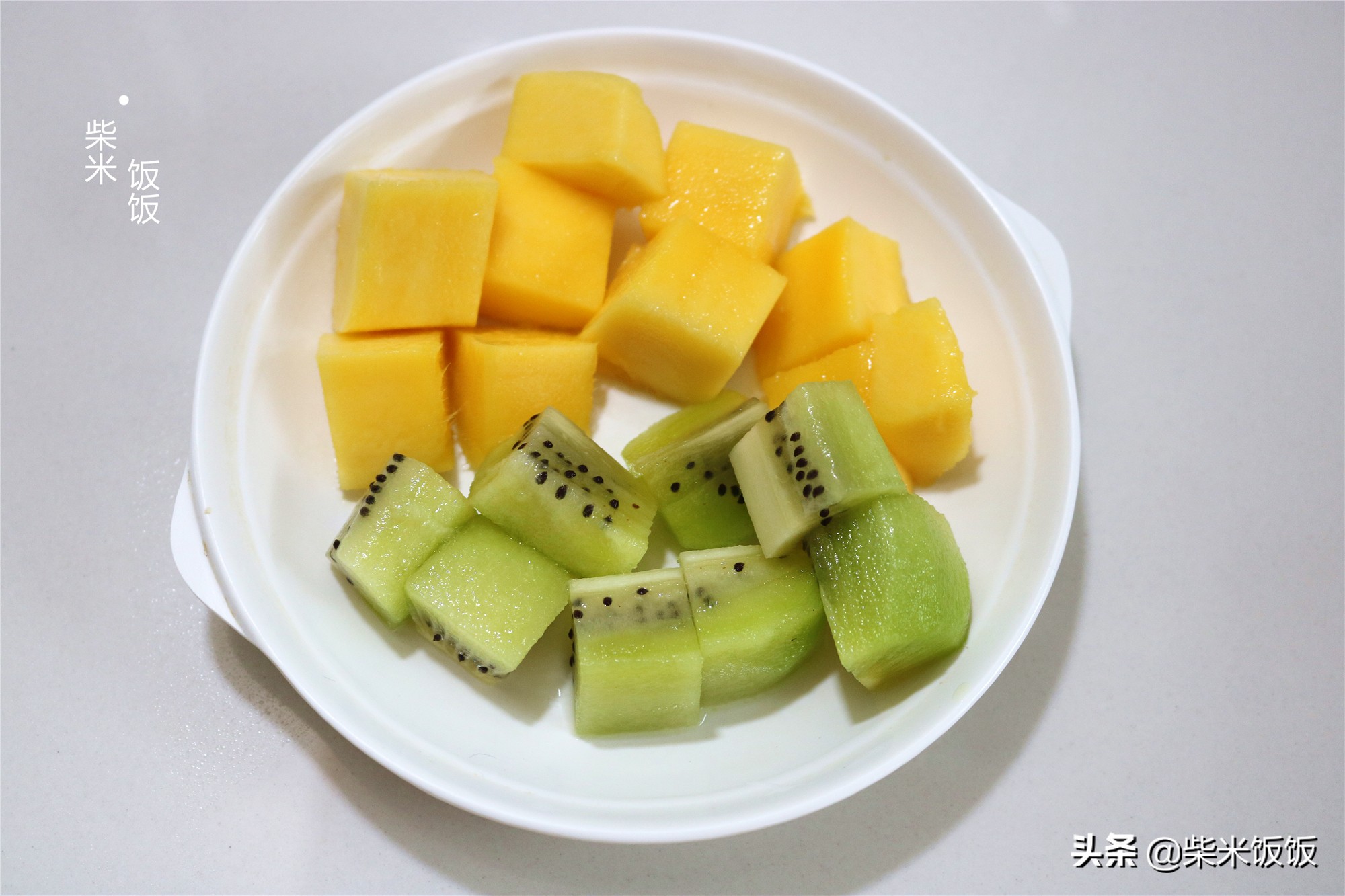 别买糖葫芦了，自己做很简单，嘎嘣脆不粘牙，实惠又好吃