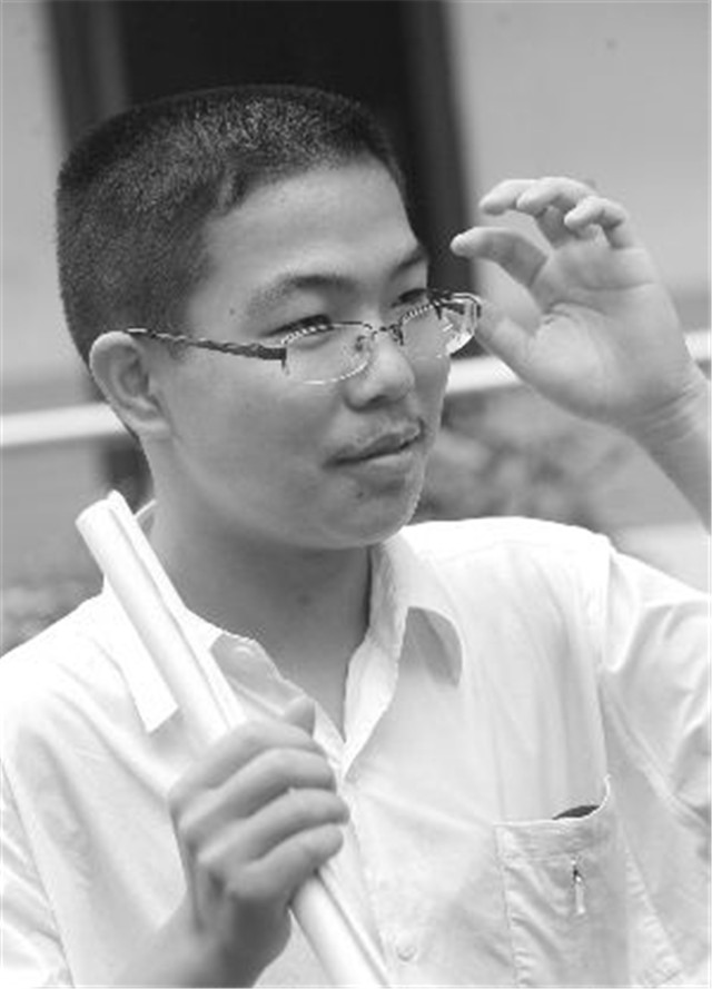 “古文奇才”王云飞是如何做到的？用文言文书写一篇高考满分作文