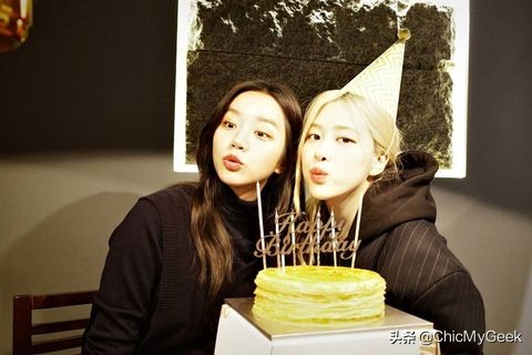ROSÉ、惠利神仙闺蜜情！一个负责浪漫，一个霸气给依靠